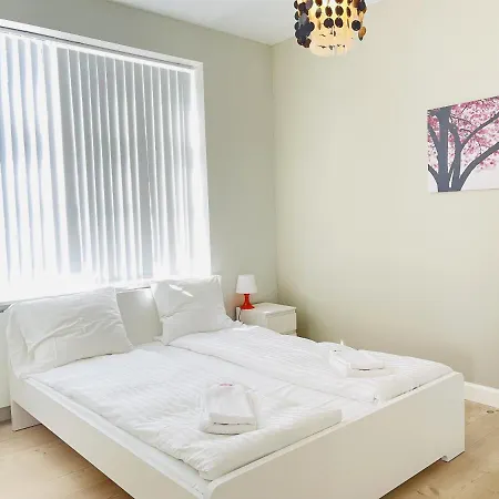 Aday - 2 Bedroom With Modern Kitchen And Free Parking דירה