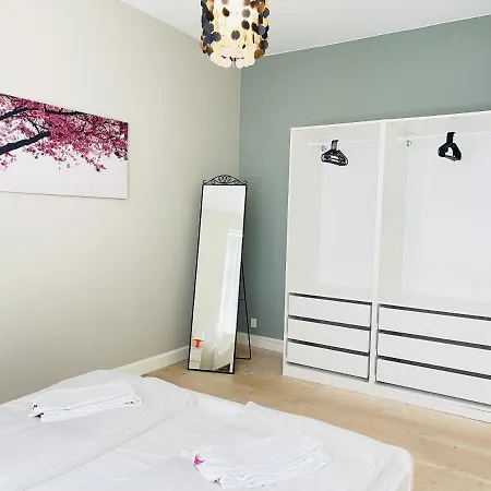 דירה Aday - 2 Bedroom With Modern Kitchen And Free Parking אולבורג